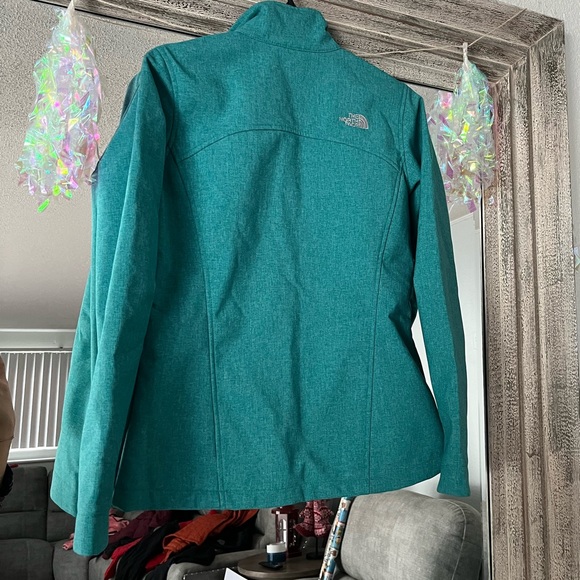 W Northface jacket - Picture 2 of 4